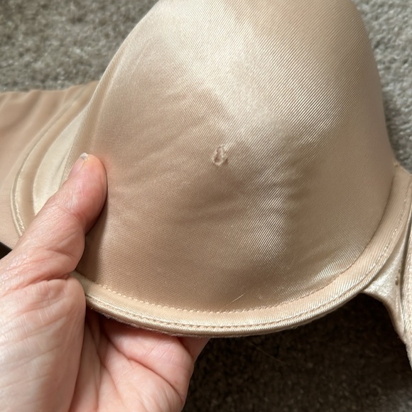 Victoria’s Secret strapless bra - Picture 4 of 5